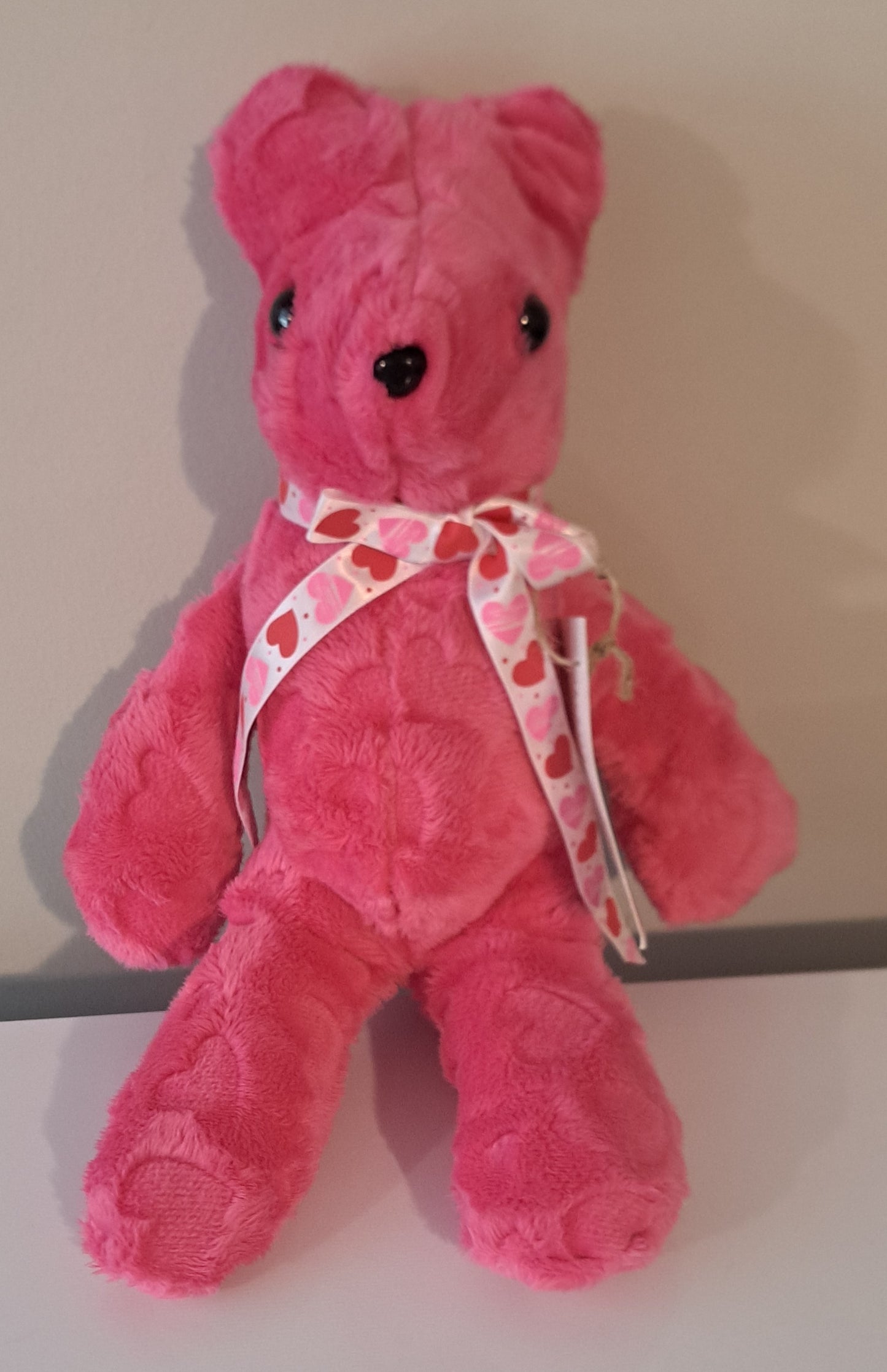 Bear-Embossed Pink Hearts