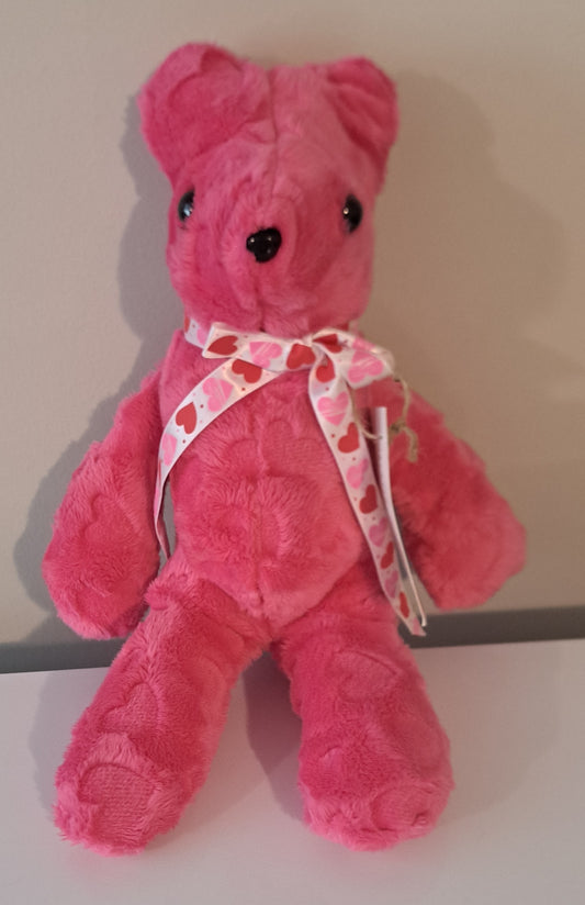 Bear-Embossed Pink Hearts